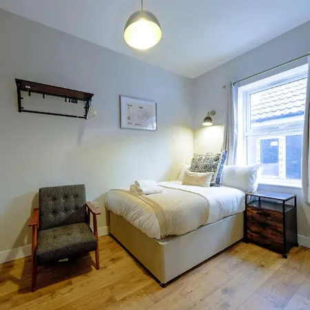 The Willow Apartment Bristol